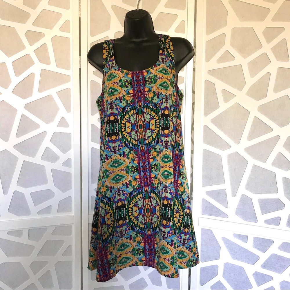 Colorful Key-Hole Back Dress